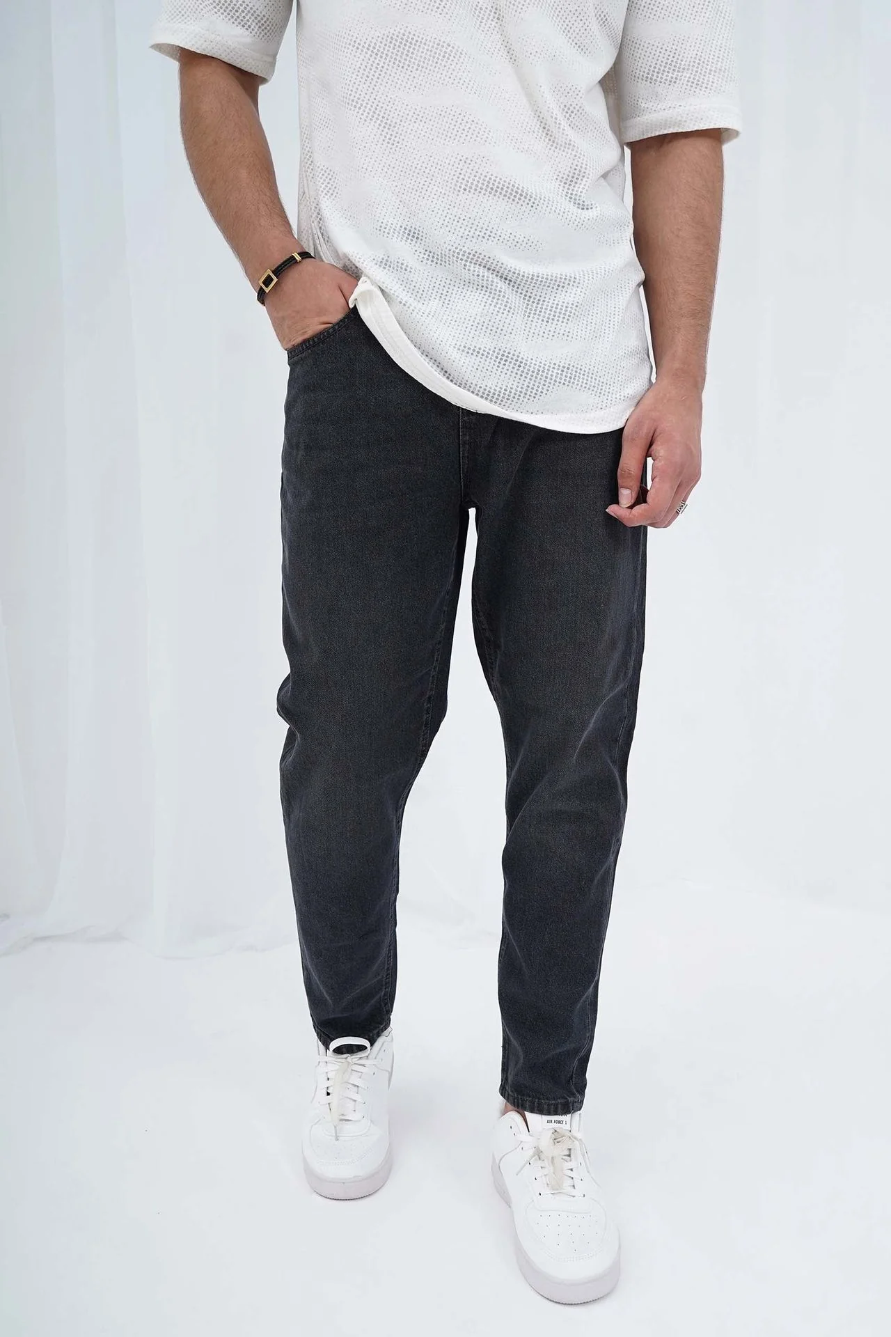 Black Denim Jeans - Straight Fit - Image 5